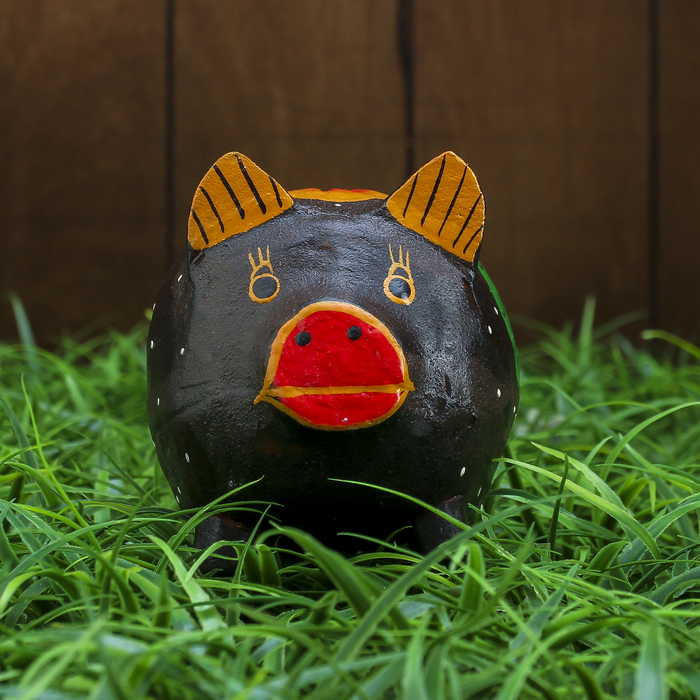 Сувенир "Копилка-свинка с листочком" 10х8х10 см