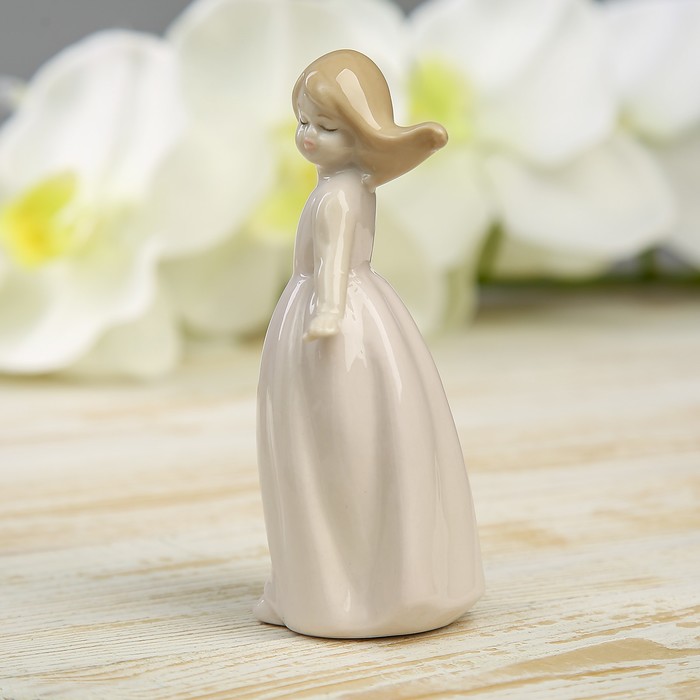 Сувенир керамика "Девочка капризуля" 10,7х4,7х5 см