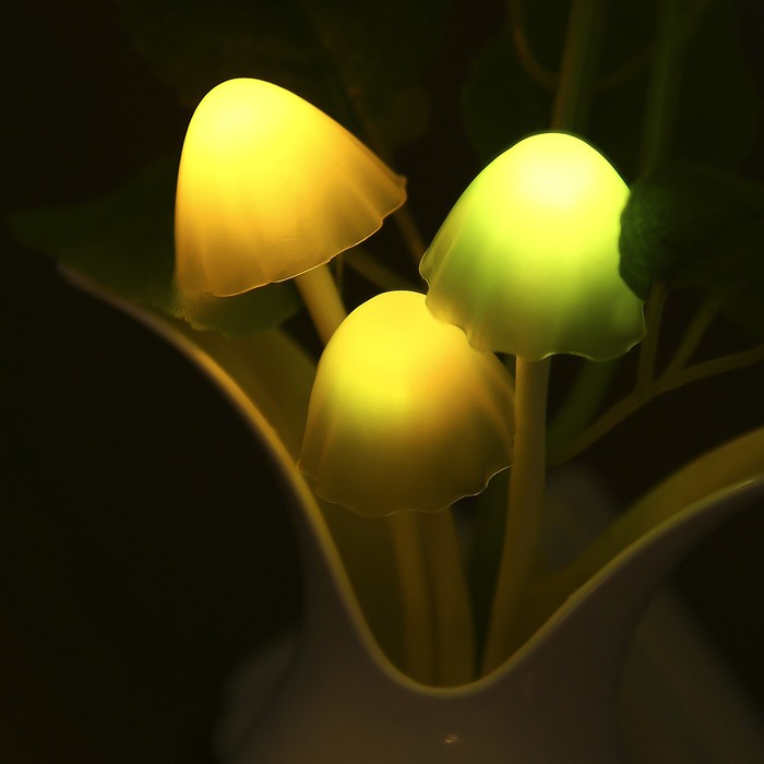 Ночник пластик "Кустовая роза с грибочками" LEDх3 220В МИКС 10,8х9х28 см