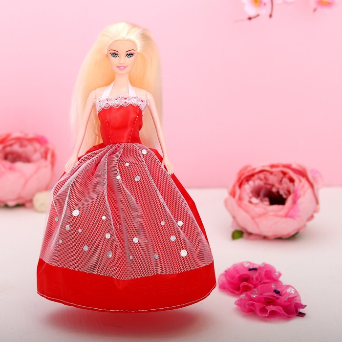 Кукла на подложке с аксессуарами «Самой модной», МИКС