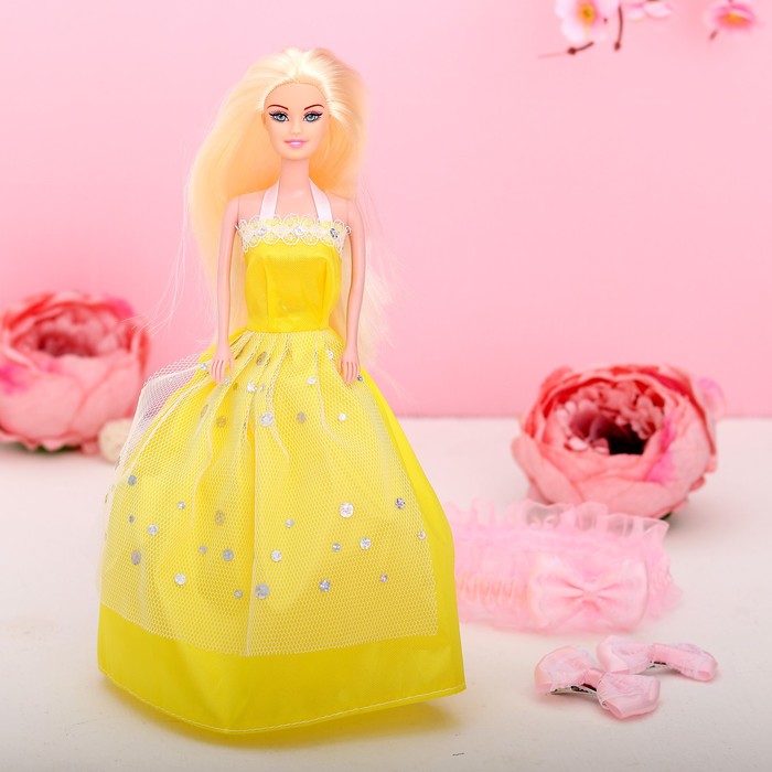 Кукла на подложке с аксессуарами «Сказочной девочке», МИКС