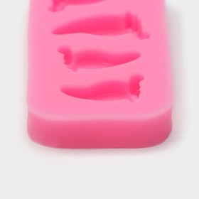 Силиконовый молд Доляна «Следы малыша», 9,5×5×1,5 см, цвет розовый