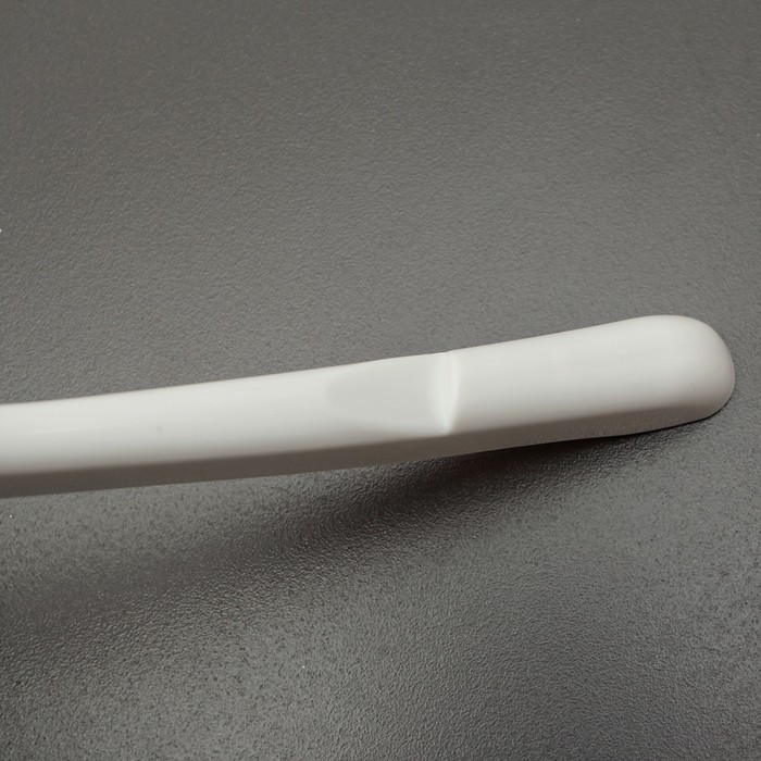 Вешалка-плечики 45х13,5х3 см, глянец, цвет белый