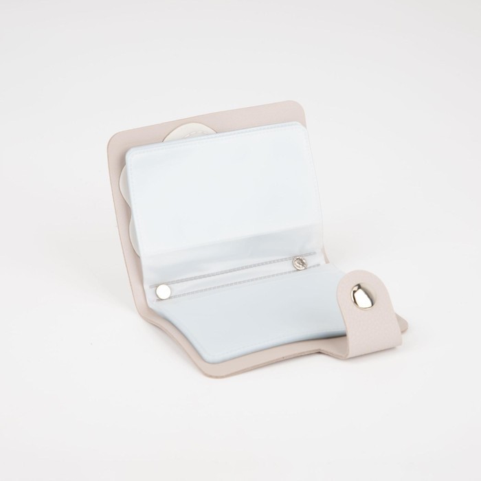 Визитница, 28 кардхолдеров, на кнопке, цвет бежевый