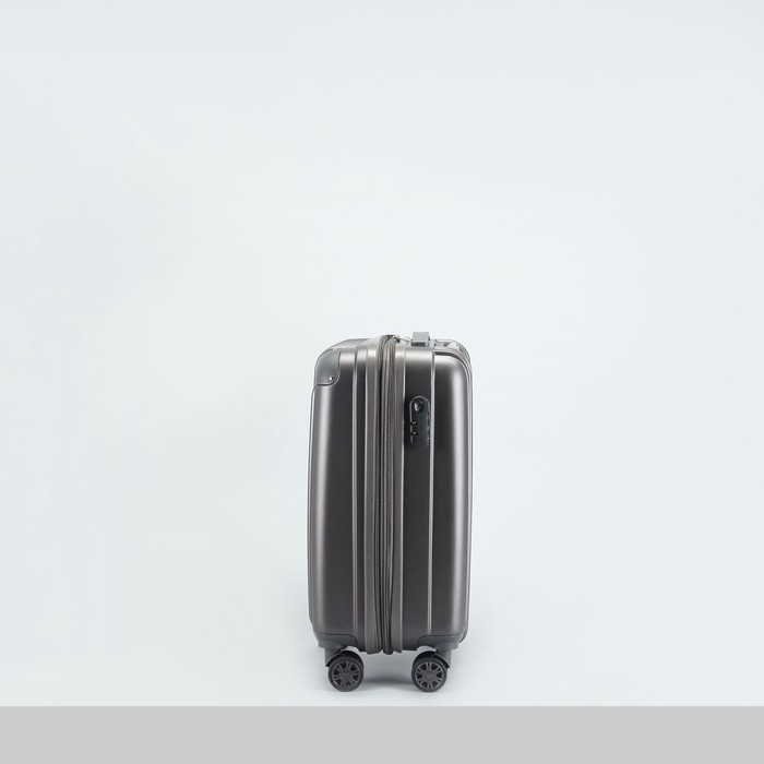 Чемодан малый "Полосы" 20", отдел на молнии, с расширением, кодовый замок, 4 колеса, цвет тёмно-серый
