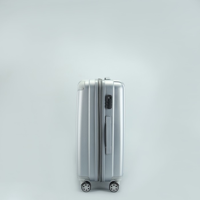 Чемодан средний "Полосы" 24", отдел на молнии, с расширением, кодовый замок, 4 колеса, цвет светло-серый