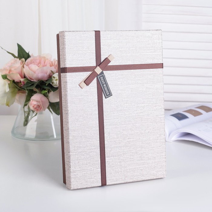 Коробка подарочная 29 х 20 х 6 см