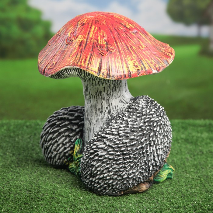 Сувенир -садовый "Ежики под грибом "