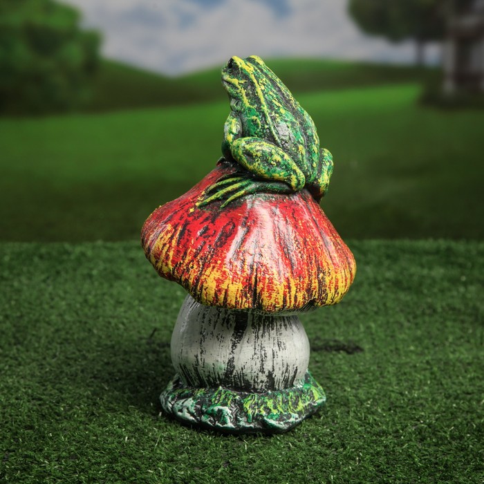 Сувенир - садовый "Жаба на грибе " малая
