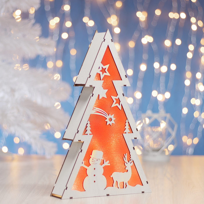 Фигура деревянная "Ёлка со Снеговиком", 19х30х4.5 см, 2*AАA (не в компл.) 6 LED, красный фон