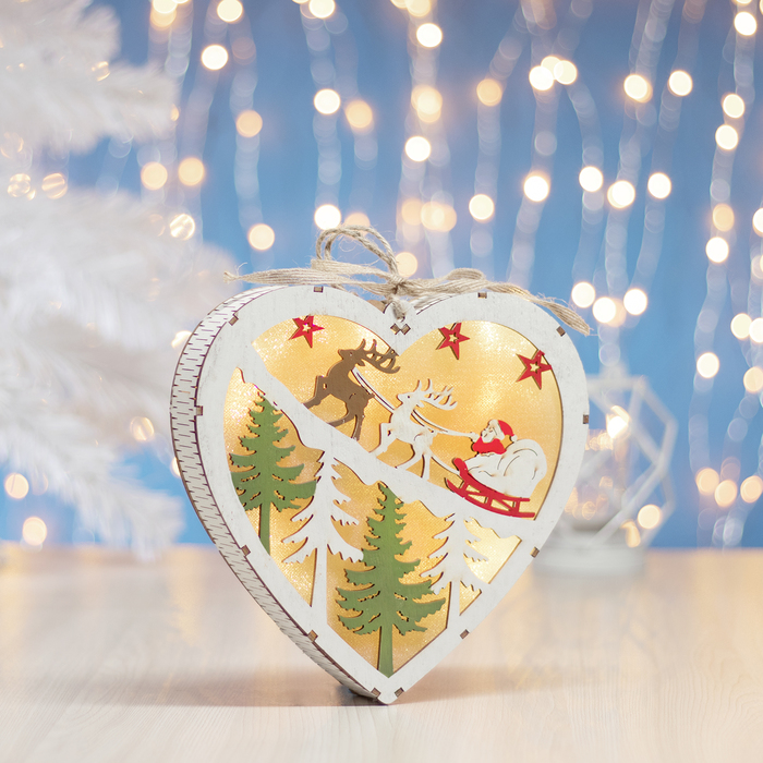 Фигура деревянная "Сердце Сани с Оленями", 19х19х3.5 см, 2*AA (не в компл.) 5 LED, белое