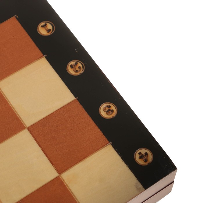 Шахматы шпон, поле складное 40х40см,фигуры из дерева, цифры и буквы вырезанны 20*40см УЦЕНКА