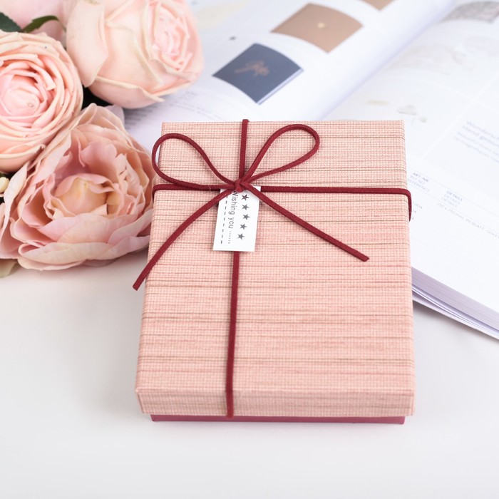 Коробка подарочная 14,5 х 11,5 х 4 см МИКС