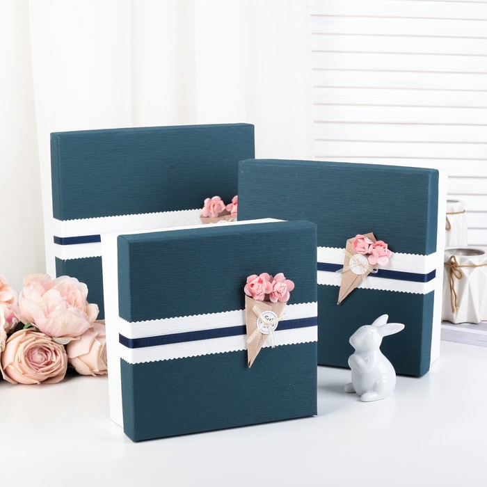 Набор коробок 3в1, 27 х 27 х 11,5 - 20,5 х 20,5 х 8 см