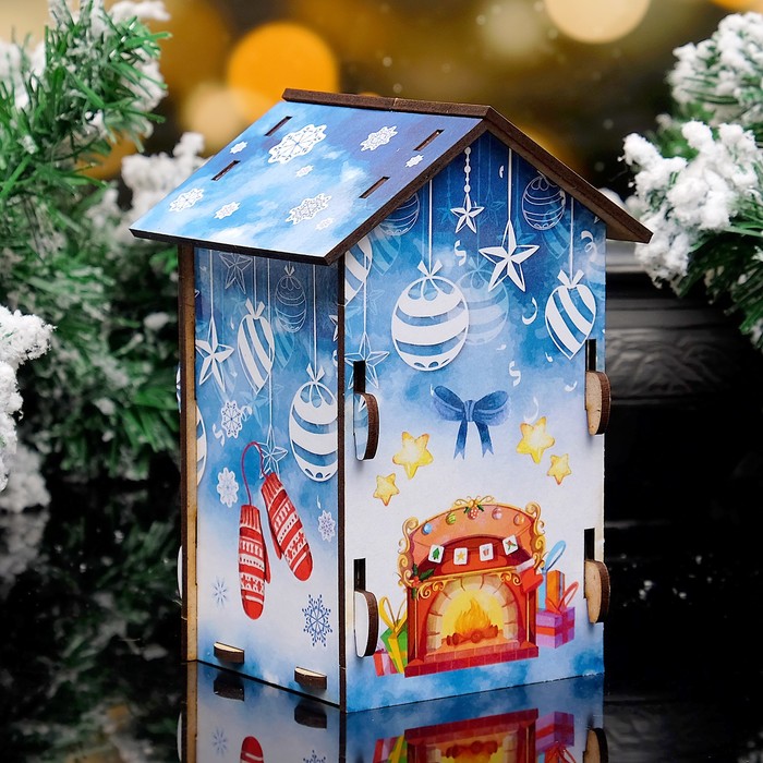 Чайный домик "С Новым Годом" 9×9×16см