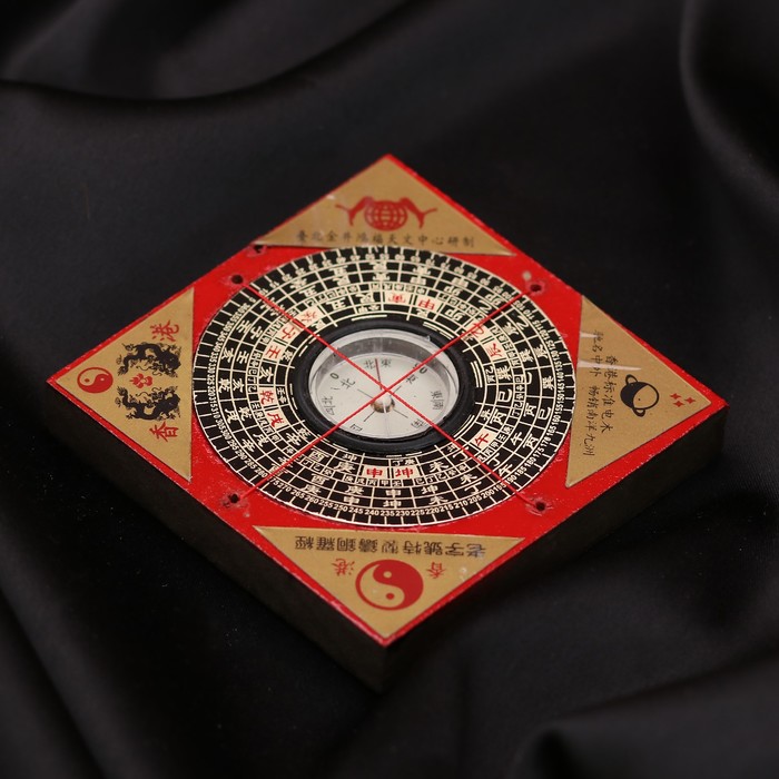 Сувенир "Компас счастья" дерево, 8 см