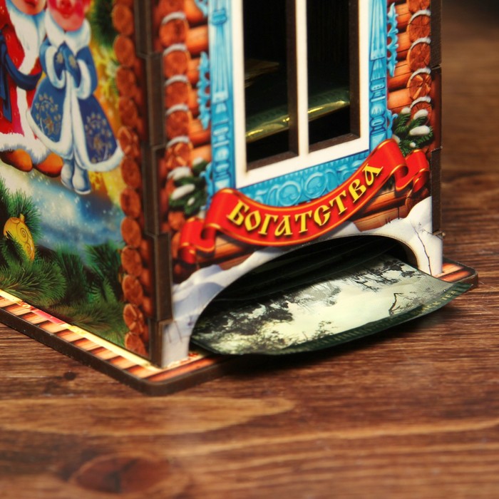 Чайный домик "Хрюшки в новогодних костюмах", 9,8х17,4х9,8см, Символ Года 2019