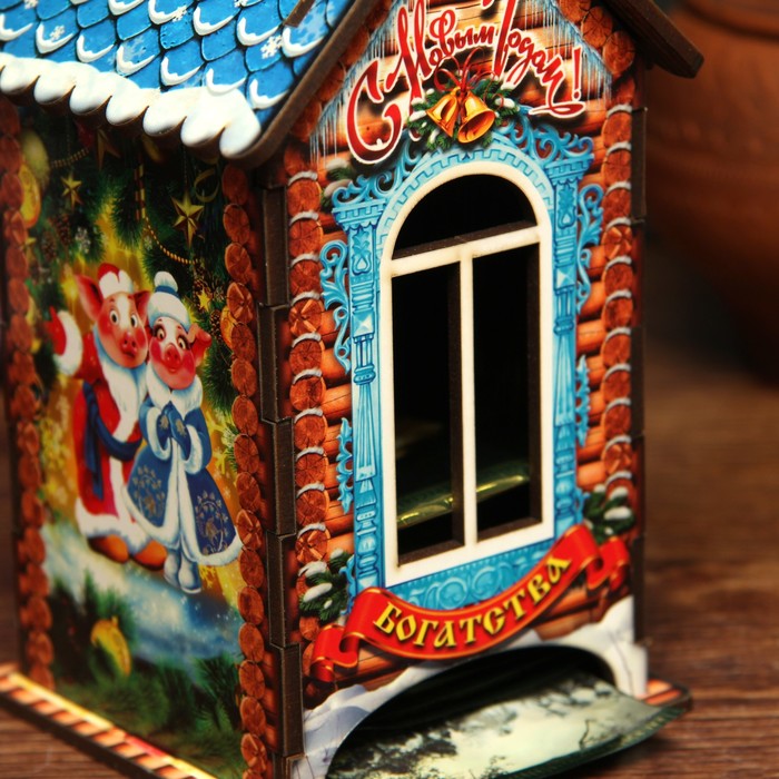 Чайный домик "Хрюшки в новогодних костюмах", 9,8х17,4х9,8см, Символ Года 2019