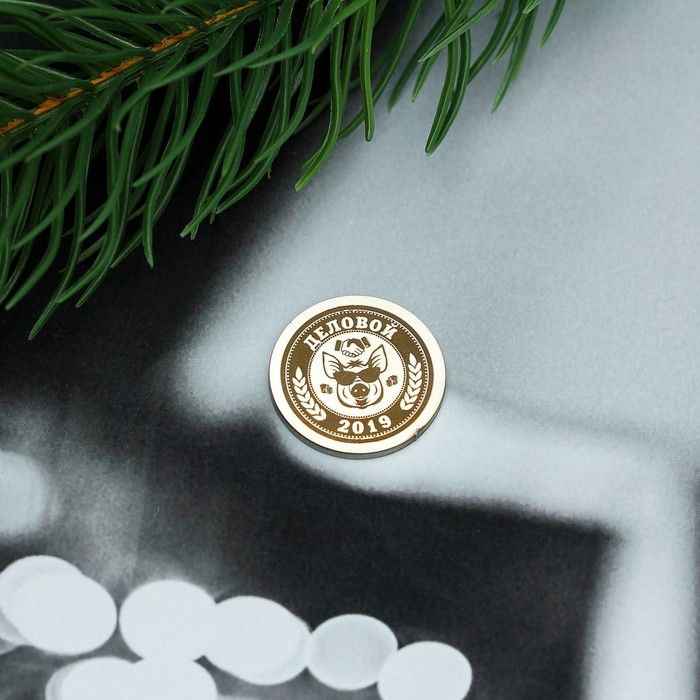 Сувенирная монета "Счастливый пятачок деловой. 2019", мед. сталь