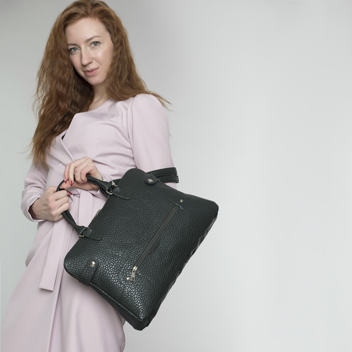 Сумка женская, отдел с перегородкой на молнии, 2 наружных кармана, регулируемый ремень, цвет тёмно-зелёный