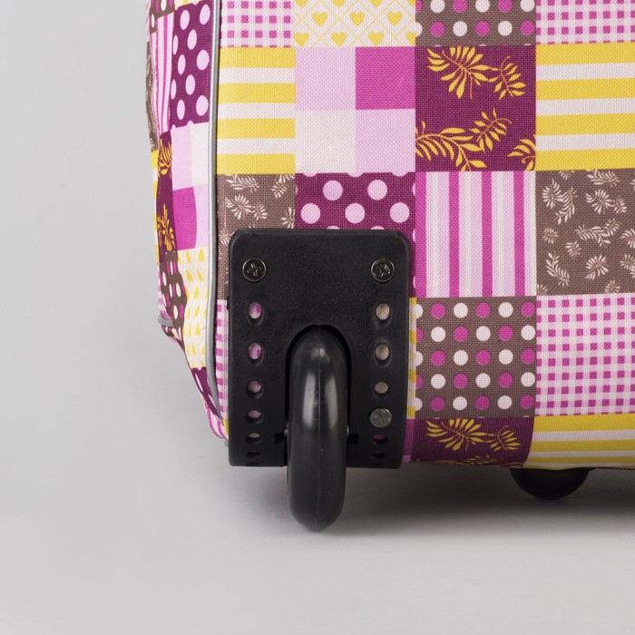 Сумка дорожная на колёсах «Заплатки», 1 отдел, 1 наружный карман, цвет красный