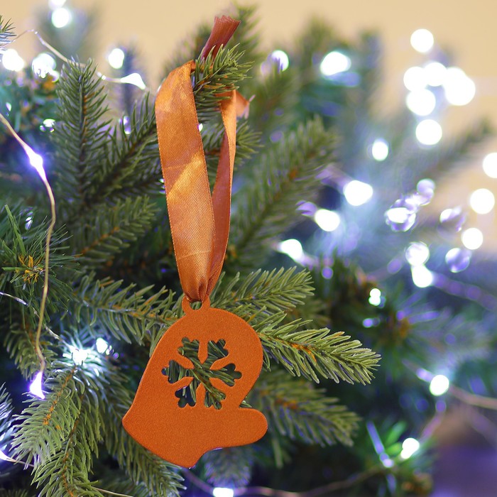 Елочная подвеска металлическая с лентой "Варежка" 7см медная