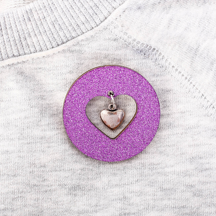 Значок в коробочке "Сердце"