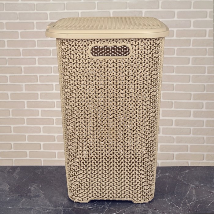 Корзина для белья с крышкой "Вязь" 60 л, цвет бежевый