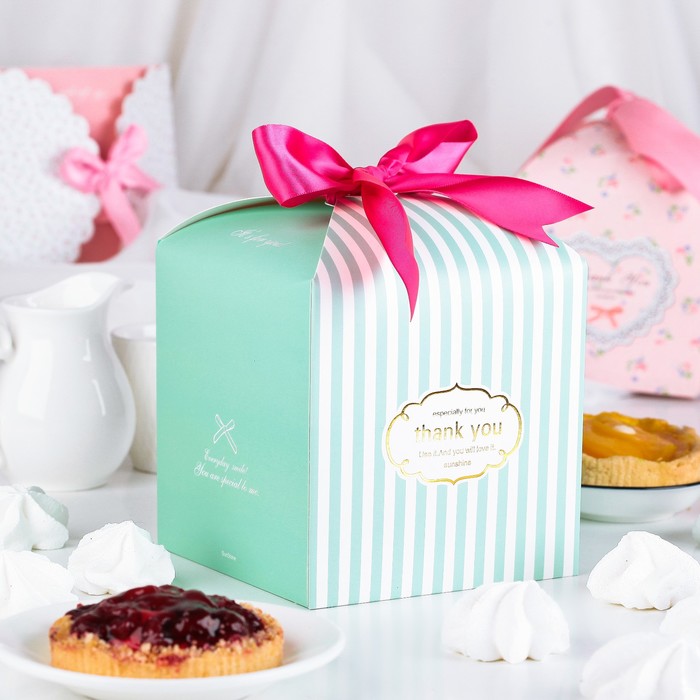 Коробка сборная для сладкого 12 х 12 х 12 см