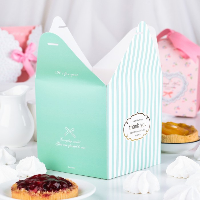 Коробка сборная для сладкого 12 х 12 х 12 см