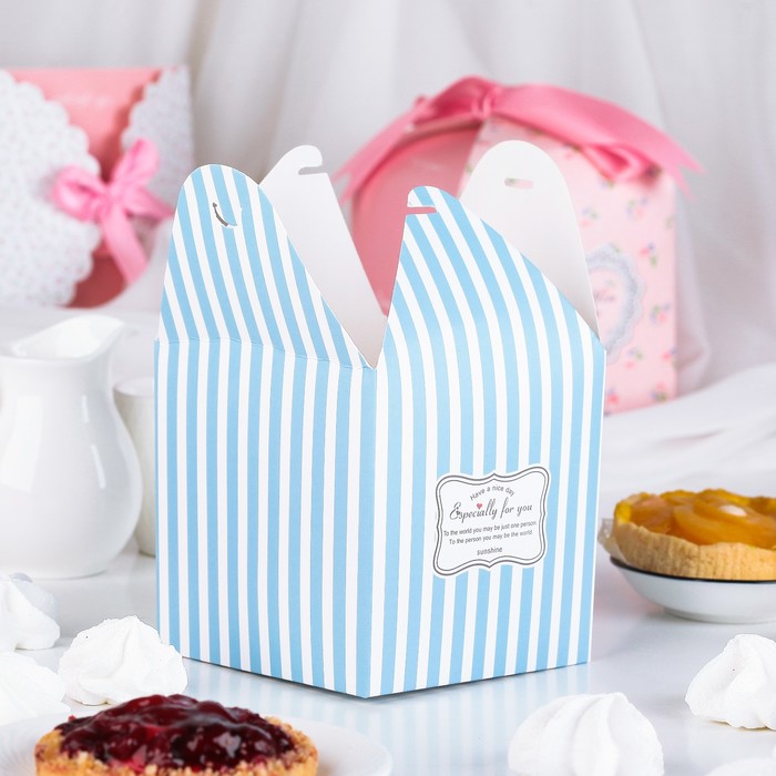 Коробка сборная для сладкого 12 х 12 х 12 см