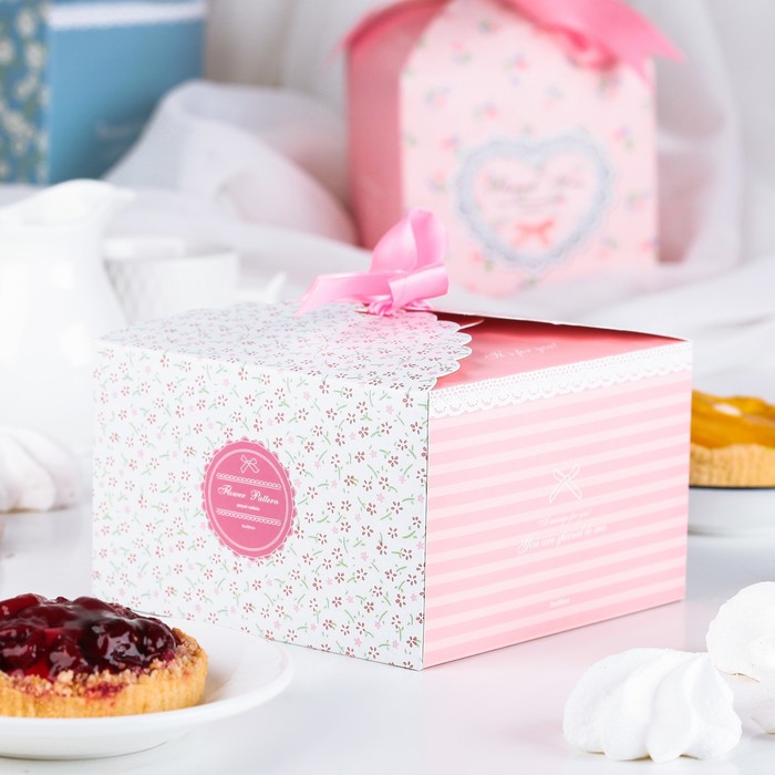 Коробка сборная для сладкого 14 х 14 х 9 см