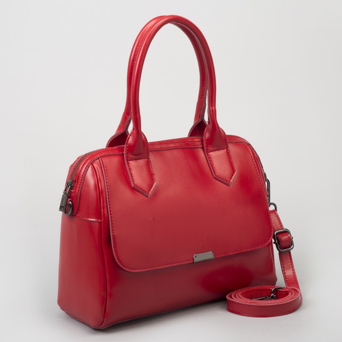 Сумка женская, отдел на молнии, 2 наружных кармана, длинный ремень, цвет красный