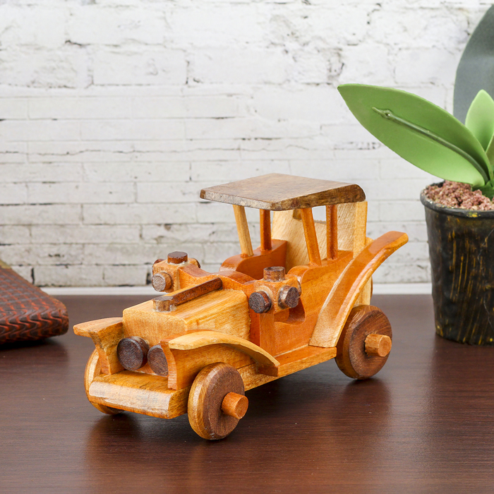 Сувенир дерево "Автомобиль" 14х7х8 см