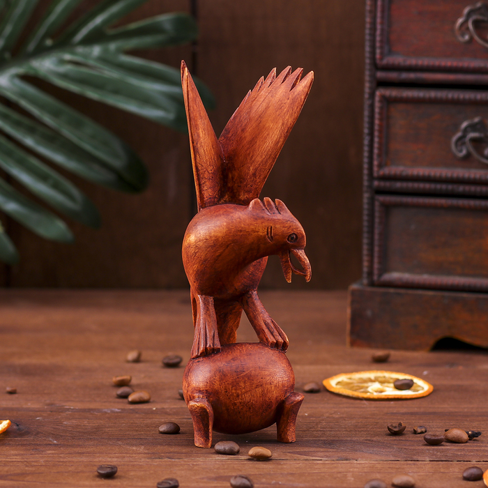 Сувенир дерево "Птица на шаре" 15х8х5 см