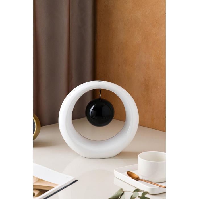 Ваза "Орбита", подвесная планета, бело-чёрная