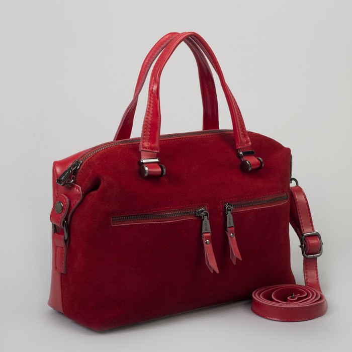 Сумка женская, отдел с перегородкой, 3 наружных кармана, длинный ремень, цвет красный