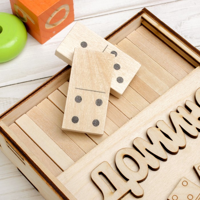 Домино деревянное, деревянная коробка