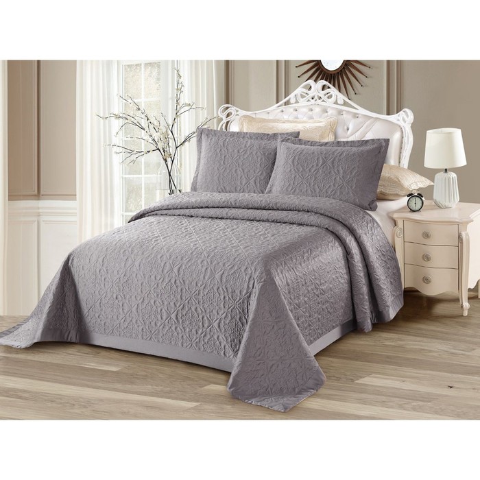 Комплект Blumarine: покрывало 220 × 240 см, наволочки 50 × 70 см - 2 шт