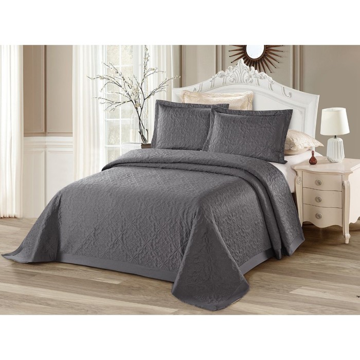 Комплект Blumarine: покрывало 240 × 260 см, наволочки 50 × 70 см - 2 шт