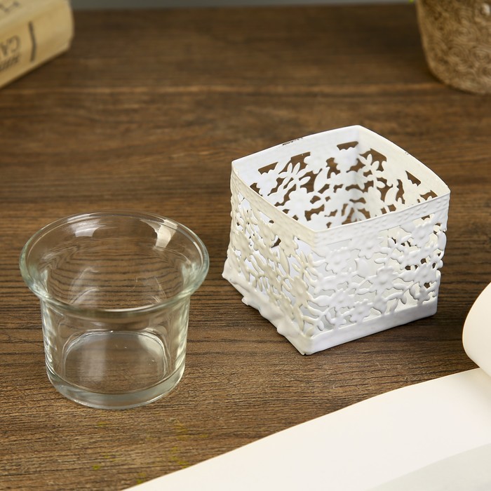 Подсвечник металл, стекло 1 свеча "Цветущий сад" белый 5,5х6,4х6,4 см