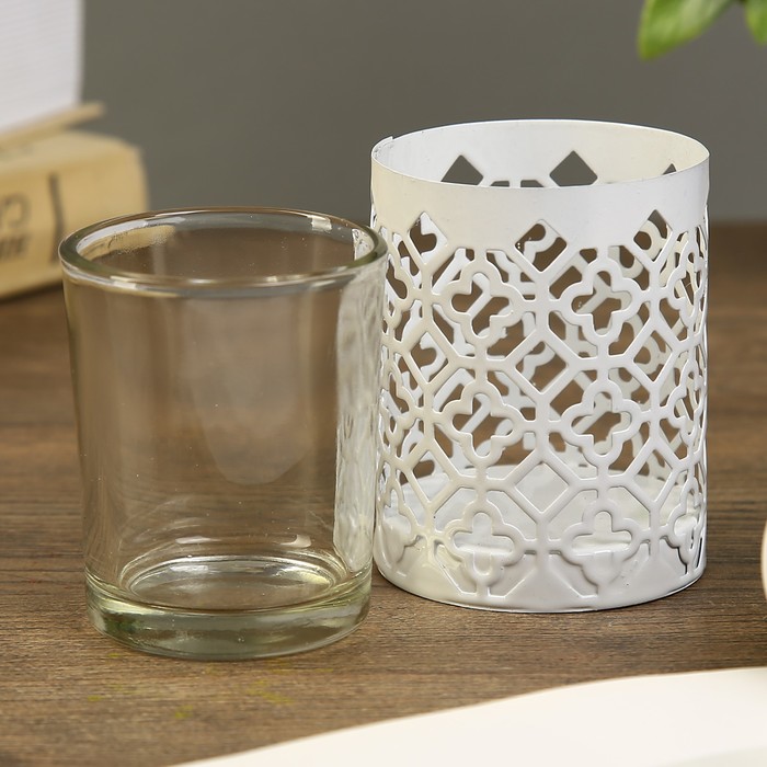 Подсвечник металл, стекло 1 свеча "Орнамент" белый 7х5,8х5,8 см