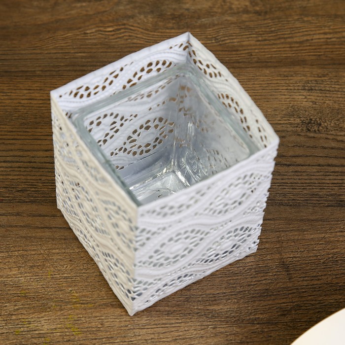 Подсвечник металл, стекло 1 свеча "Взгляд" белый 9х7,5х7,5 см