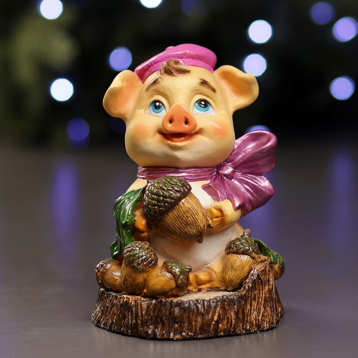 Копилка "Свинка Пеппилотта и жёлуди" 11х12х17см