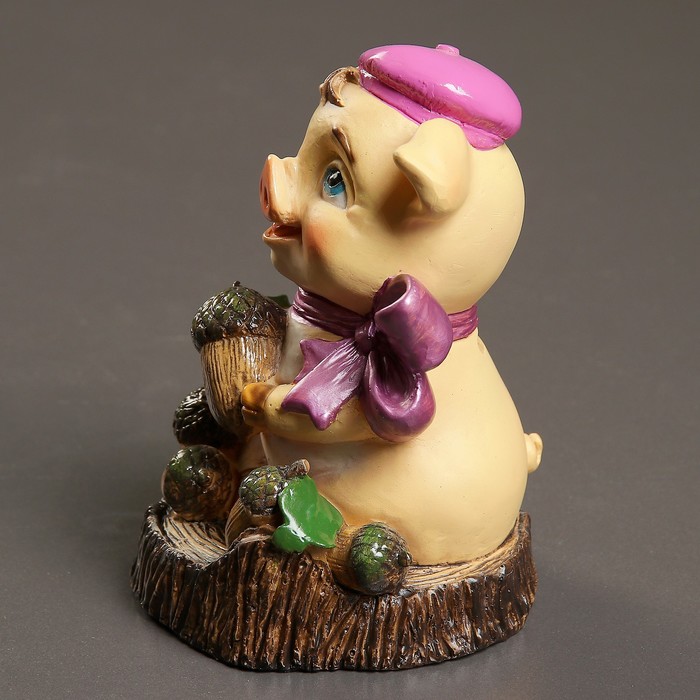 Копилка "Свинка Пеппилотта и жёлуди" 11х12х17см