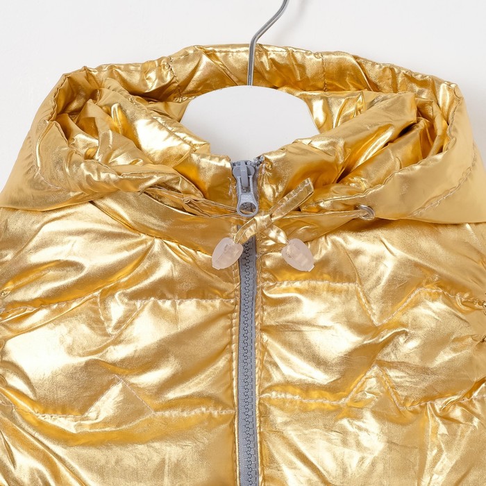 Жилет для девочки с капюшоном, с клапанами, желтое золото, рост 116-122 см