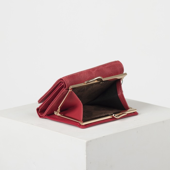 Кошелёк женский, отдел рамка, 2 отдела, для карт, на клапане, цвет красный