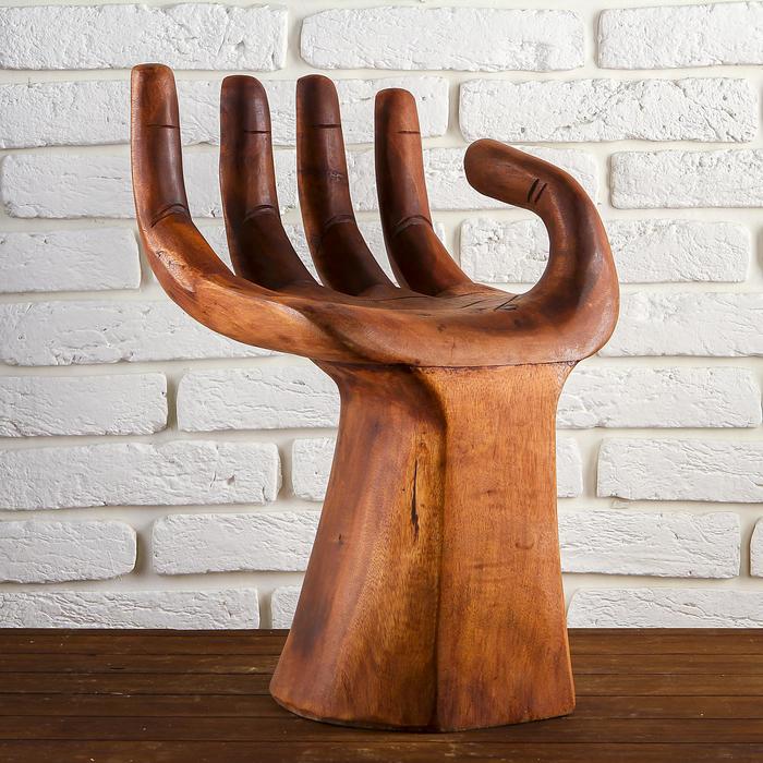 Стул дерево "Рука" коричневый цвет 52х32х32 см