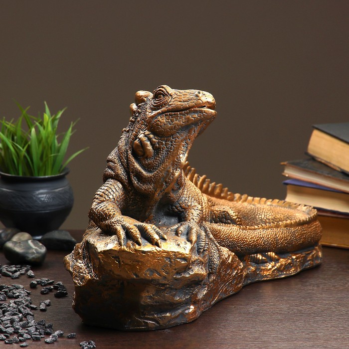 Фигура "Игуана" бронза 27х23х45см