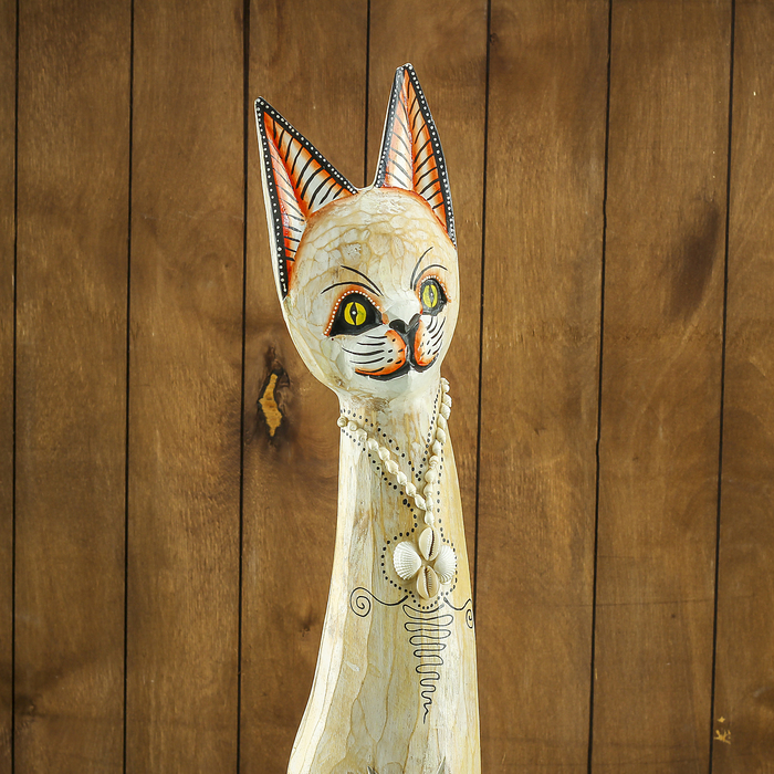 Сувенир дерево "Светлая кошка с украшениями" 16х7х100 см